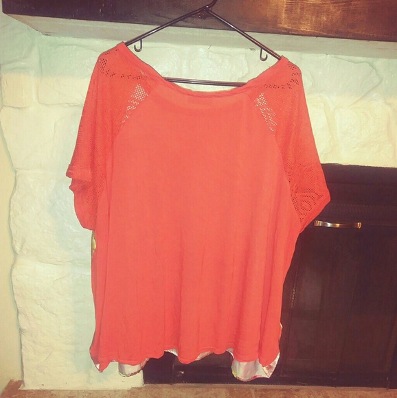 Plus size shirt - Picture 3 of 4